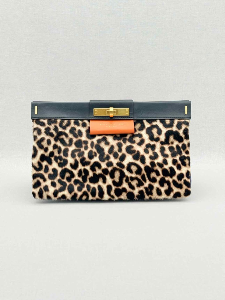 Pre - loved MARC BY MARC JACOBS Beige & Black Clutch at Reems Closet