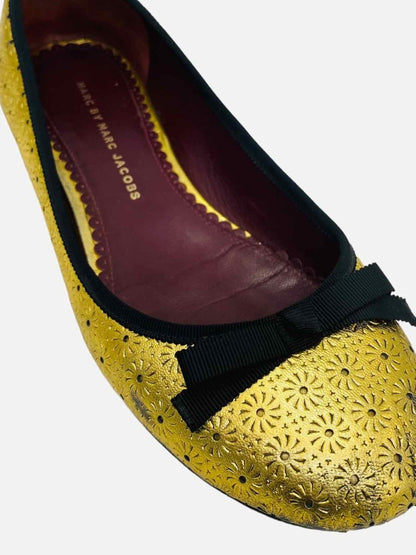 Pre - loved MARC BY MARC JACOBS Gold w/ Black Ballet Flats 37 at Reems Closet