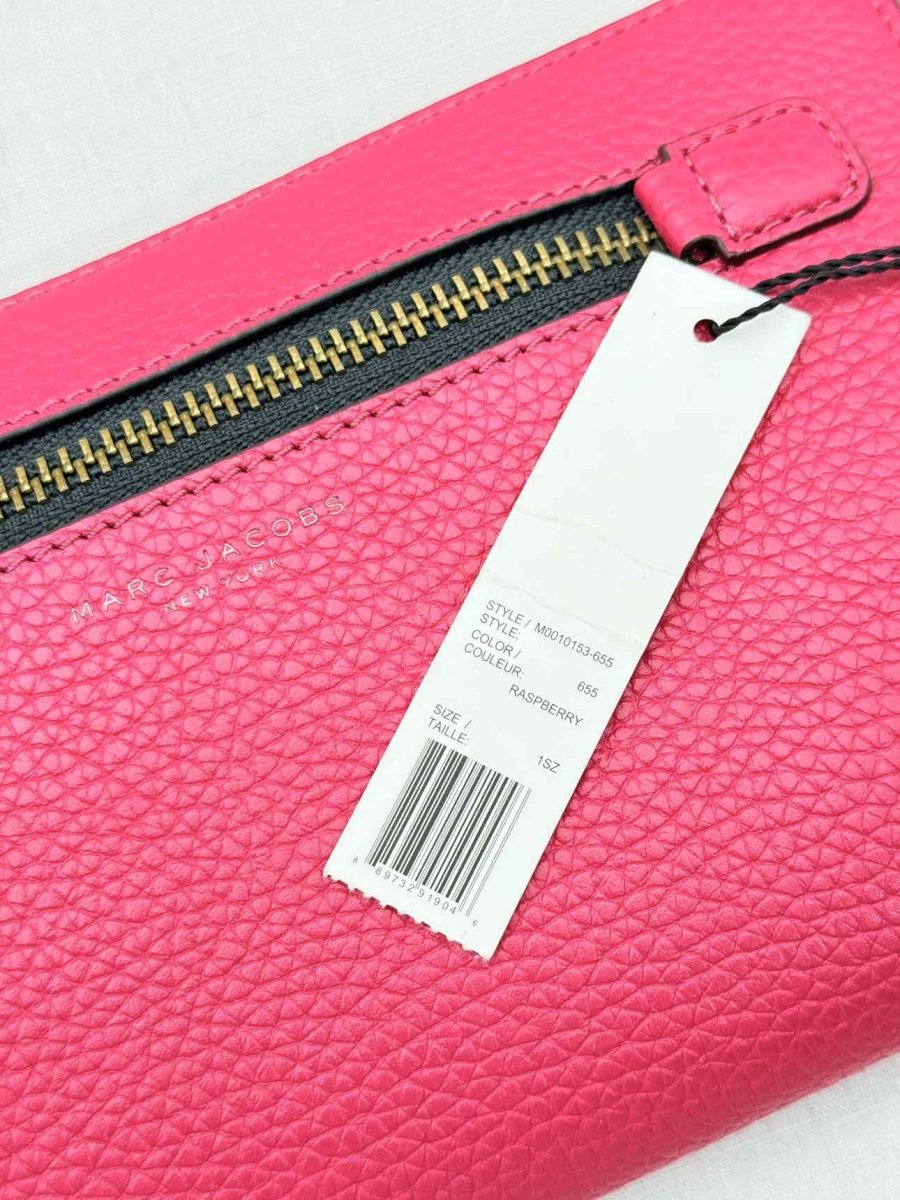 Pre - loved MARC JACOBS Fuchsia Crossbody at Reems Closet