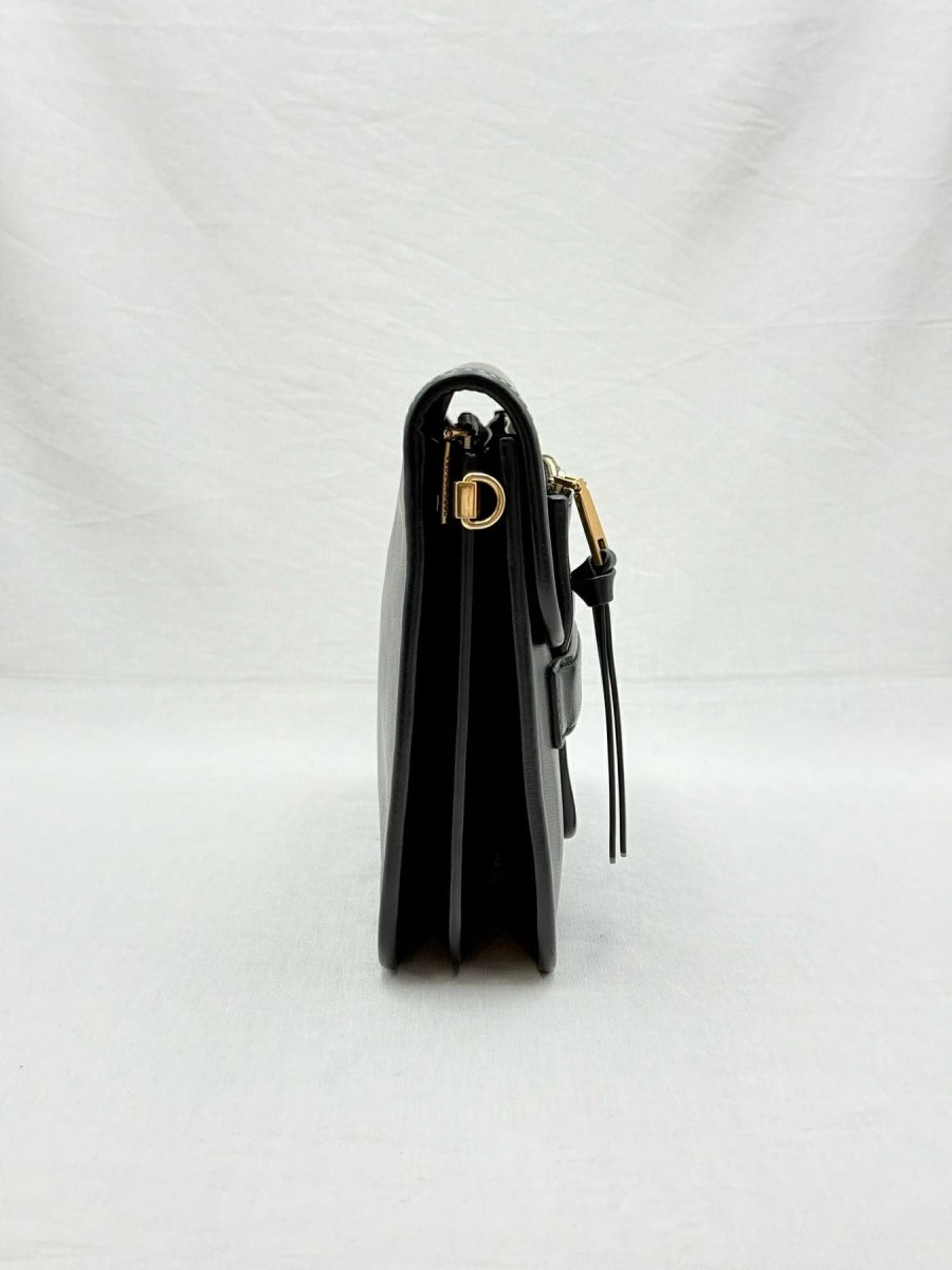 Pre - loved MARC JACOBS Madison Black Shoulder Bag at Reems Closet