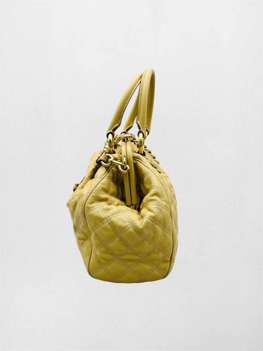 Pre-loved MARC JACOBS Stam Bag Beige Quilted Top Handle at Reems Closet
