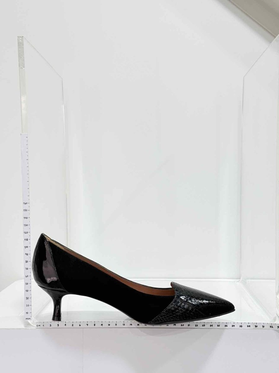 Pre-loved MARINA RINALDI Black Size EU 40 Pumps at Reems Closet
