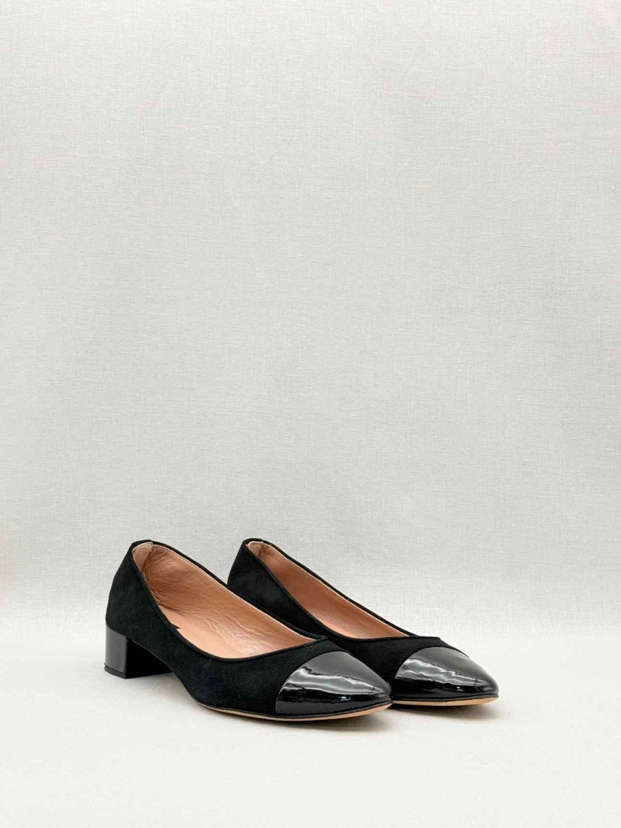 Pre-loved MARINA RINALDI Black Size EU 40 Pumps at Reems Closet