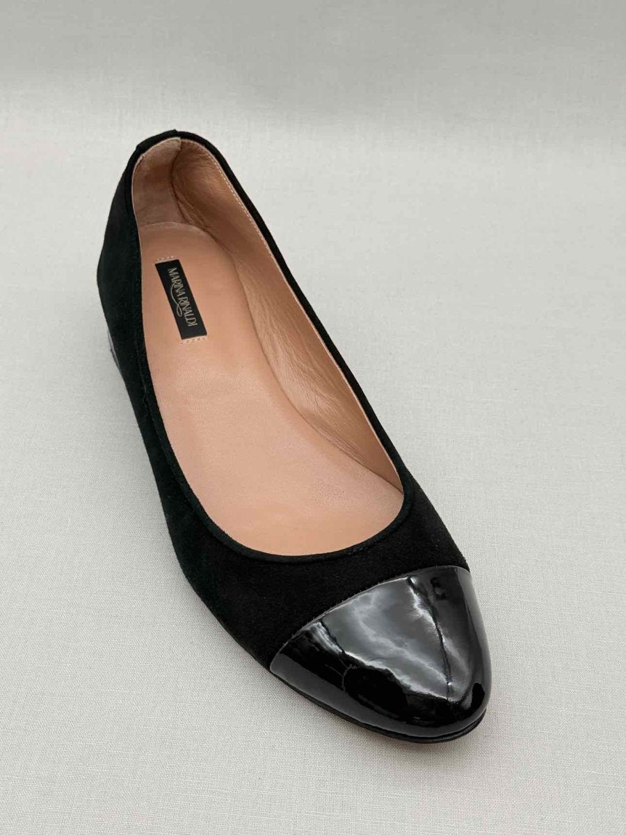 Pre-loved MARINA RINALDI Black Size EU 40 Pumps at Reems Closet