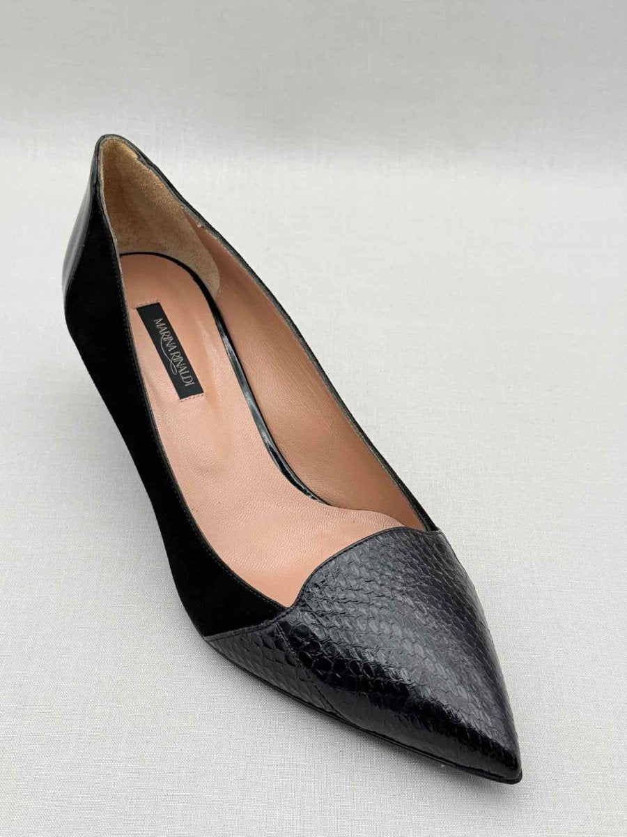 Pre-loved MARINA RINALDI Black Size EU 40 Pumps at Reems Closet