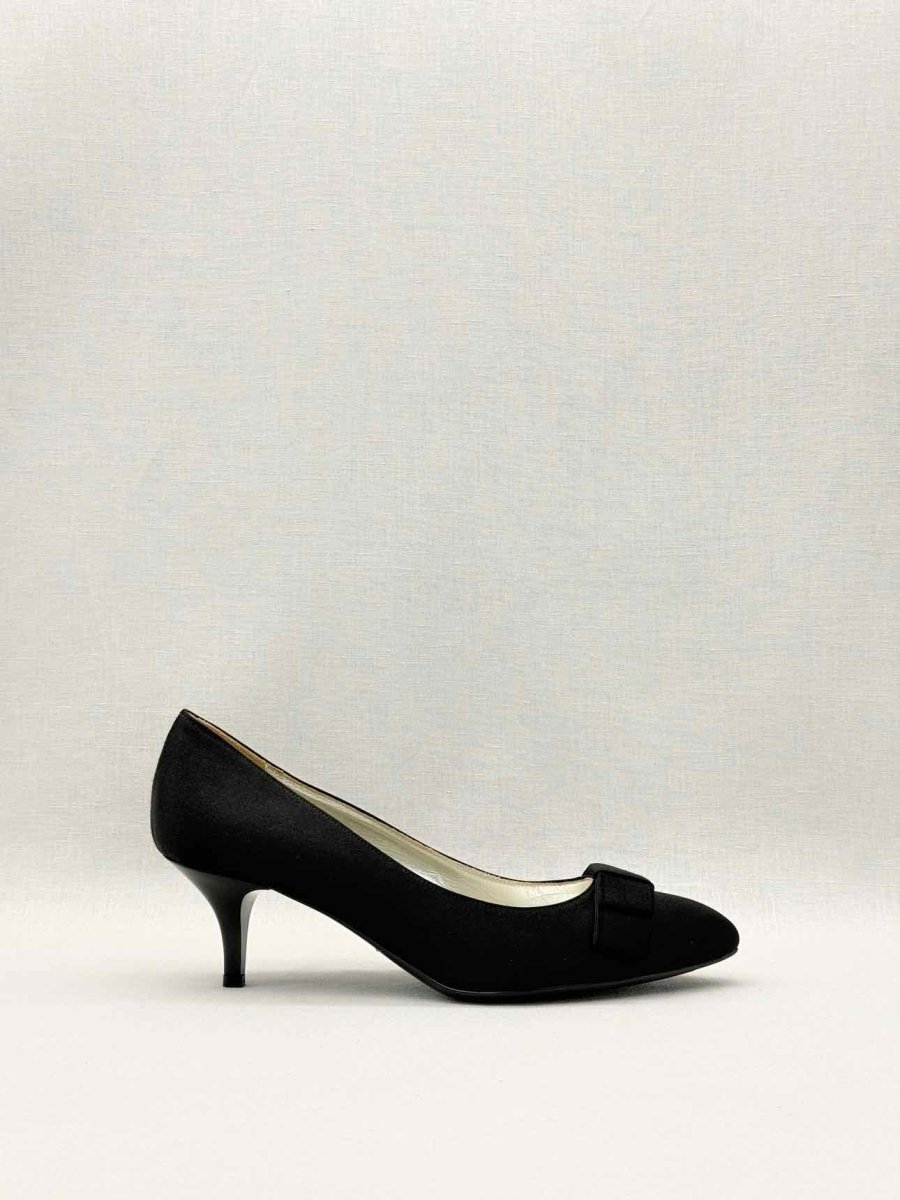 Pre-loved MARINA RINALDI Black Size EU 40 Pumps at Reems Closet