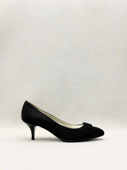 Pre-loved MARINA RINALDI Black Size EU 40 Pumps at Reems Closet