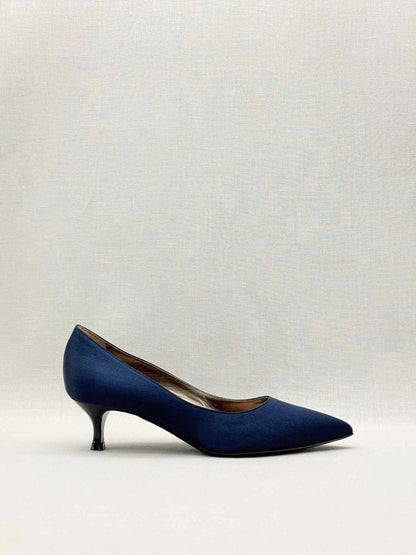 Pre-loved MARINA RINALDI Navy Blue Size EU 40 Pumps at Reems Closet