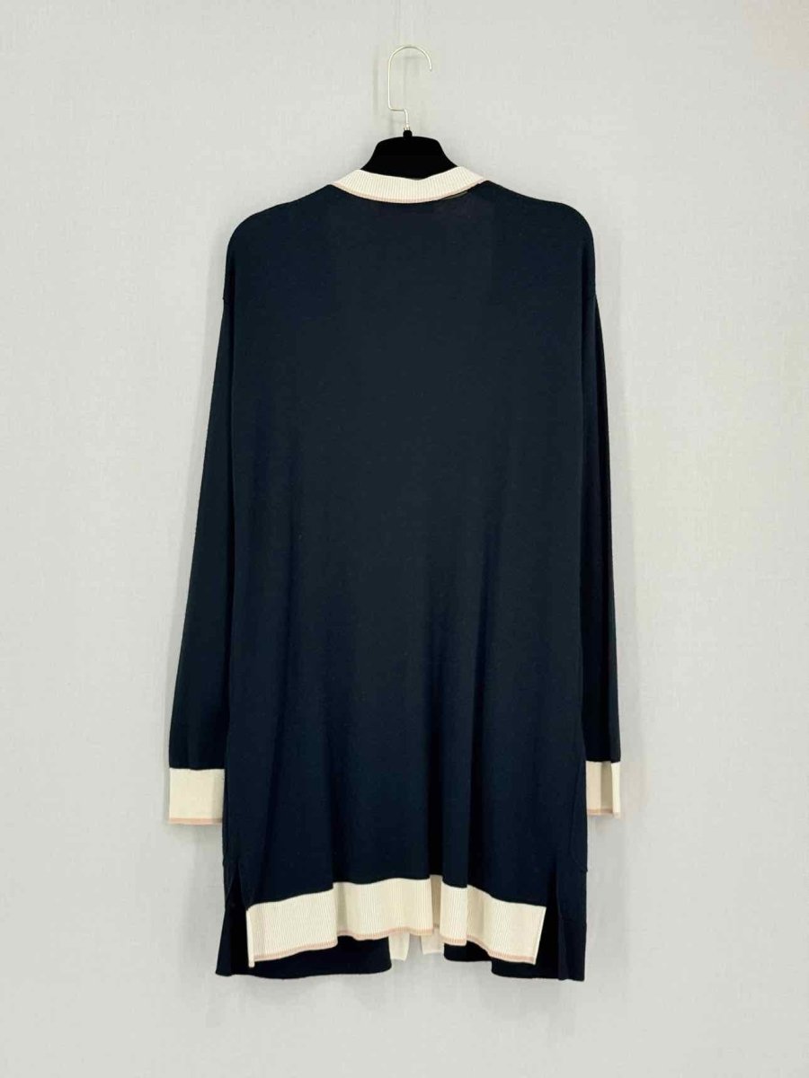 Pre-loved MAX MARA Navy Blue w/ Beige Size Medium Twinset at Reems Closet
