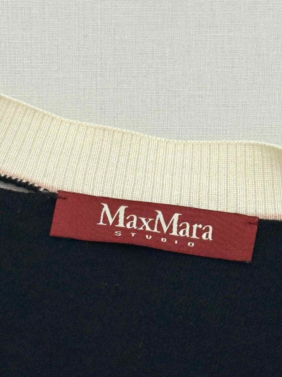Pre-loved MAX MARA Navy Blue w/ Beige Size Medium Twinset at Reems Closet