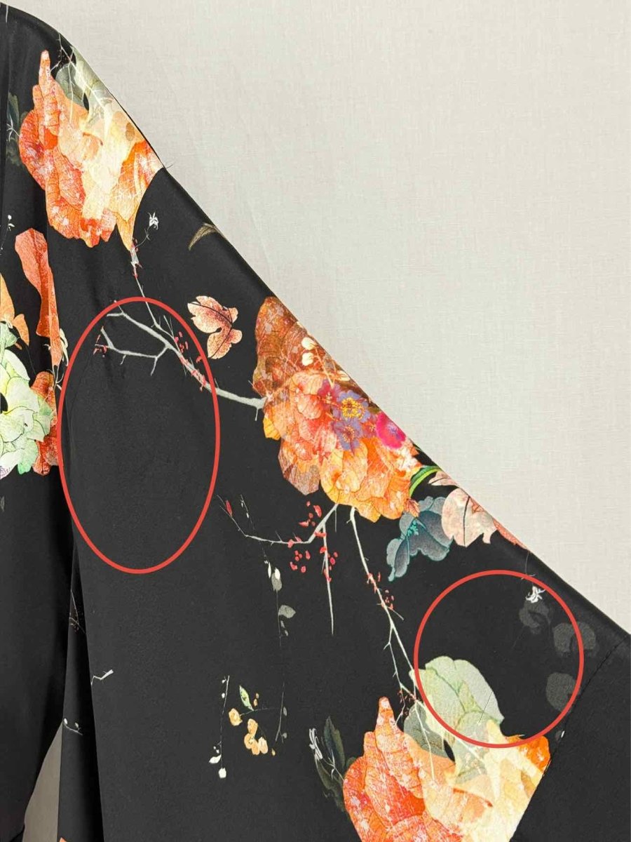 Pre - loved MENG Black Multicolor Floral Print Size One Size Robe at Reems Closet