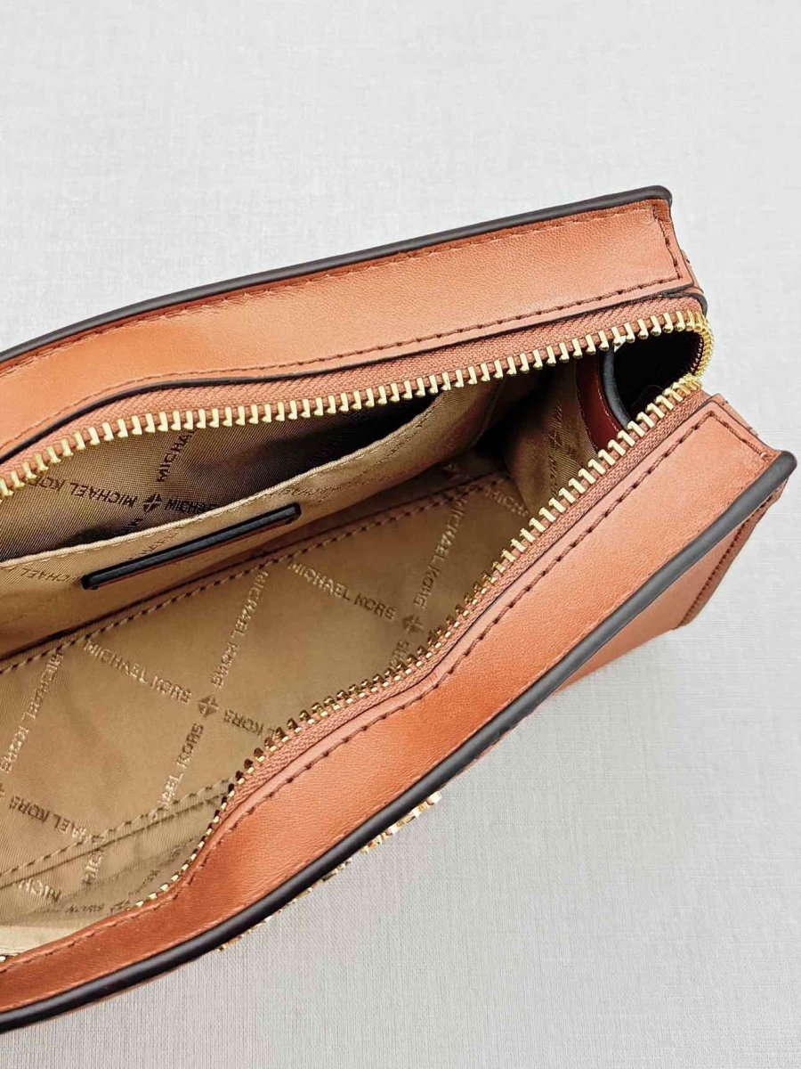 Pre - loved MICHAEL KORS Brown Crossbody at Reems Closet