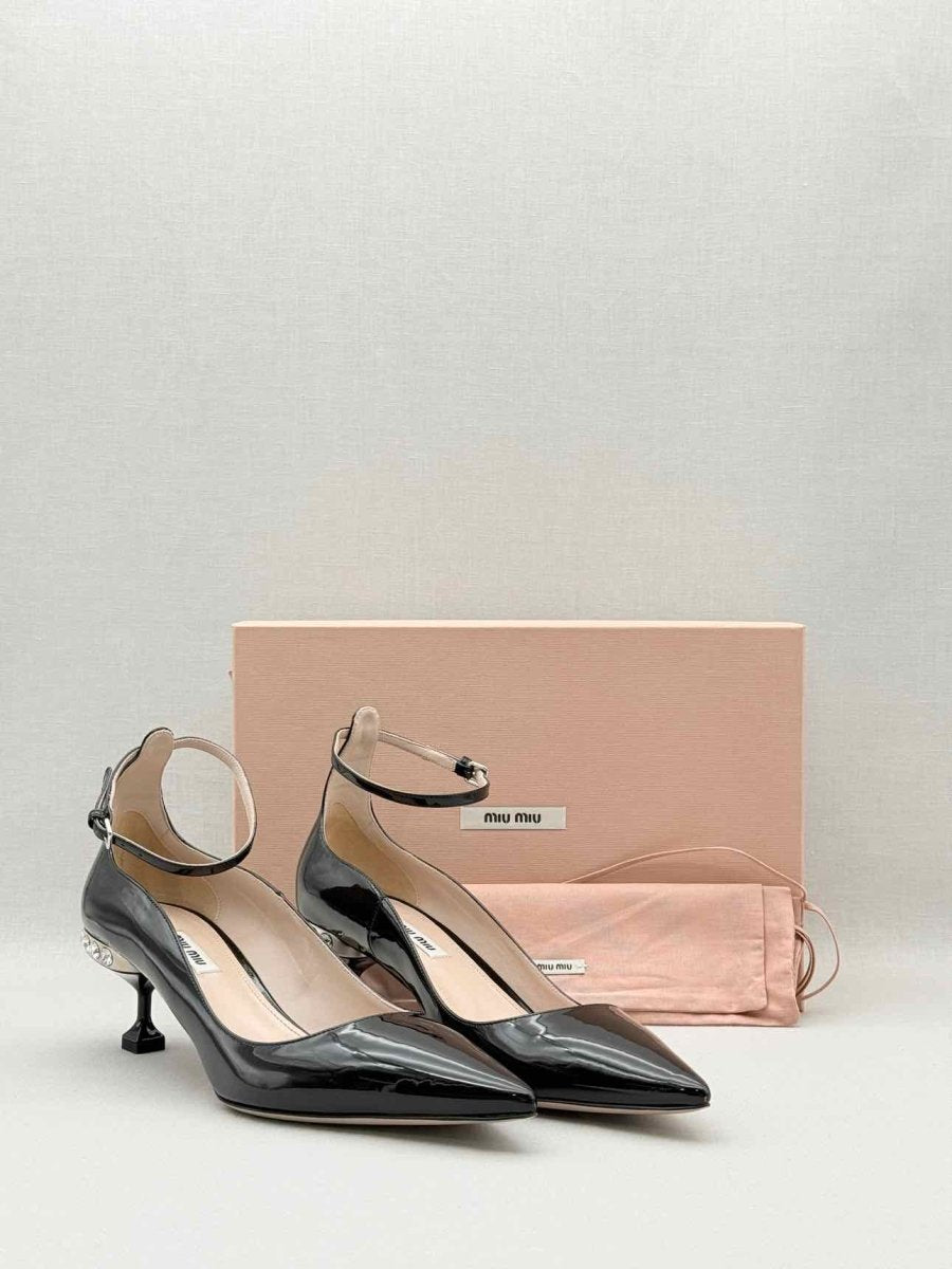 Pre - loved MIU MIU Black Size EU 41 Pumps at Reems Closet