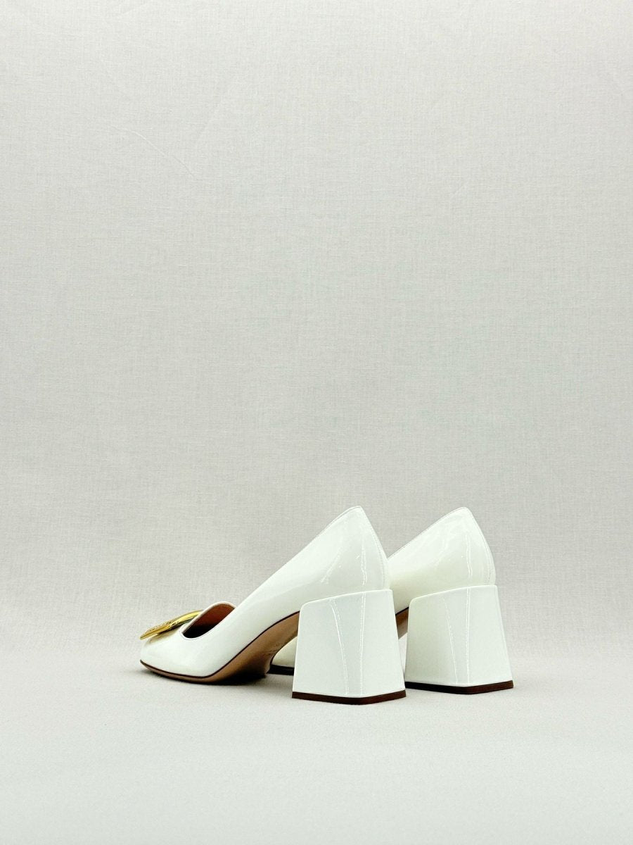 Pre - loved MIU MIU White Size EU 36 Pumps at Reems Closet