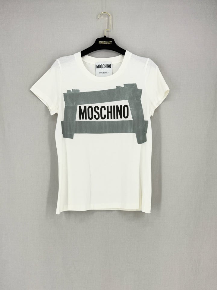 Pre - loved MOSCHINO Logo White T-shirt at Reems Closet