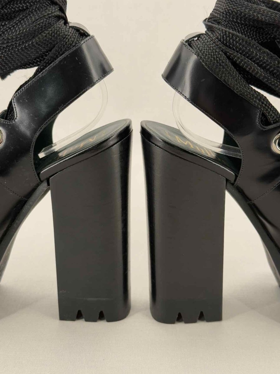 Pre - loved MULBERRY Black Size EU 39 Platform Sandals at Reems Closet