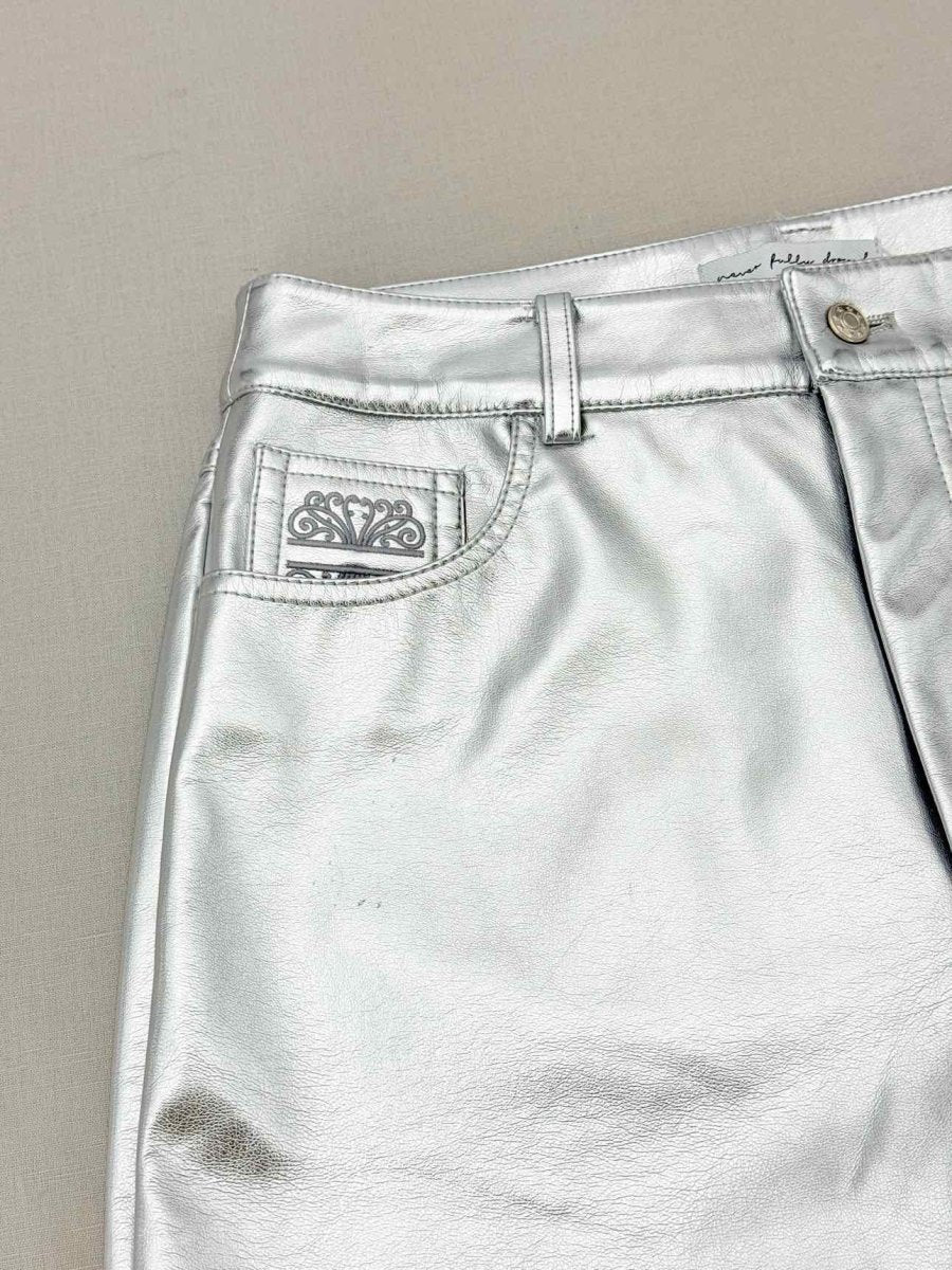 Pre - loved NEVER FULLY DRESSED Metallic Silver Size US 6 Pants at Reems Closet