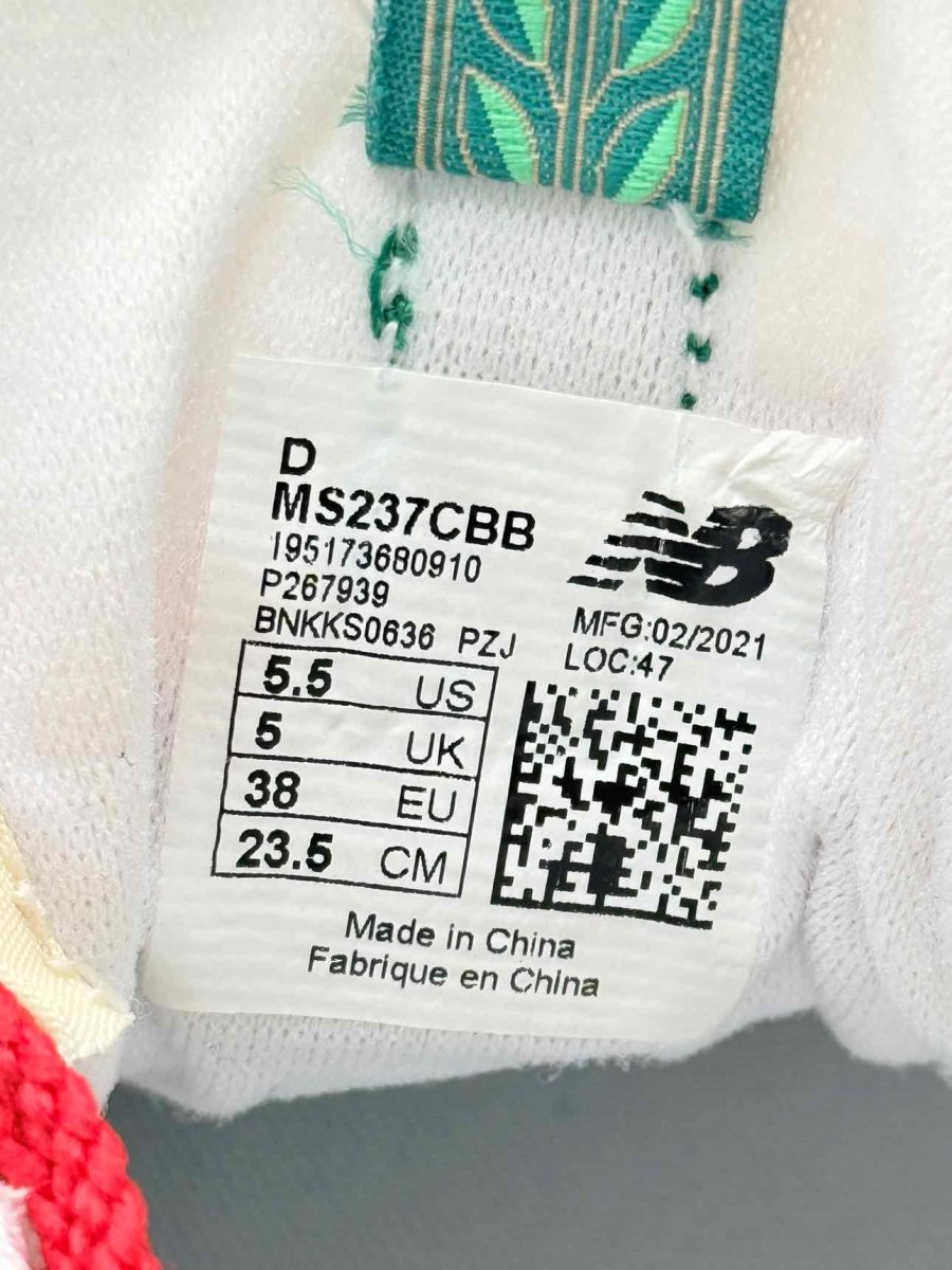 Pre-loved NEW BALANCE 237 White, Red & Green Size EU 38 Sneakers at Reems Closet