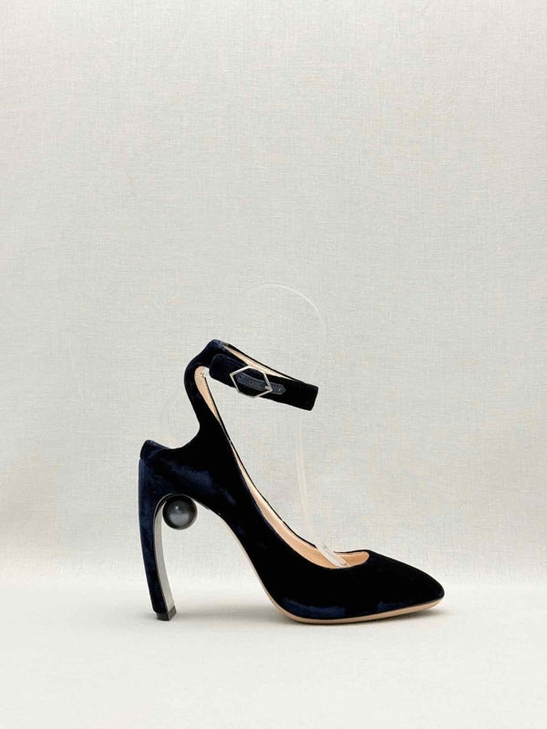 Pre - loved NICHOLAS KIRKWOOD Lola Navy Size EU 38 Pumps at Reems Closet
