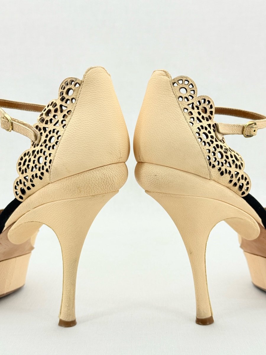 Pre - loved NINA RICCI Gold Size EU 39.5 Heeled Sandals at Reems Closet