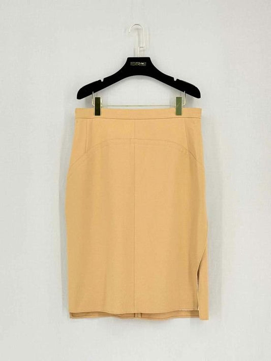 Pre-loved NO21 Beige Size US 12 Knee Length Skirt at Reems Closet