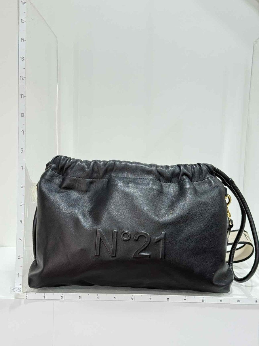Pre - loved NO21 Eva Black Crossbody at Reems Closet