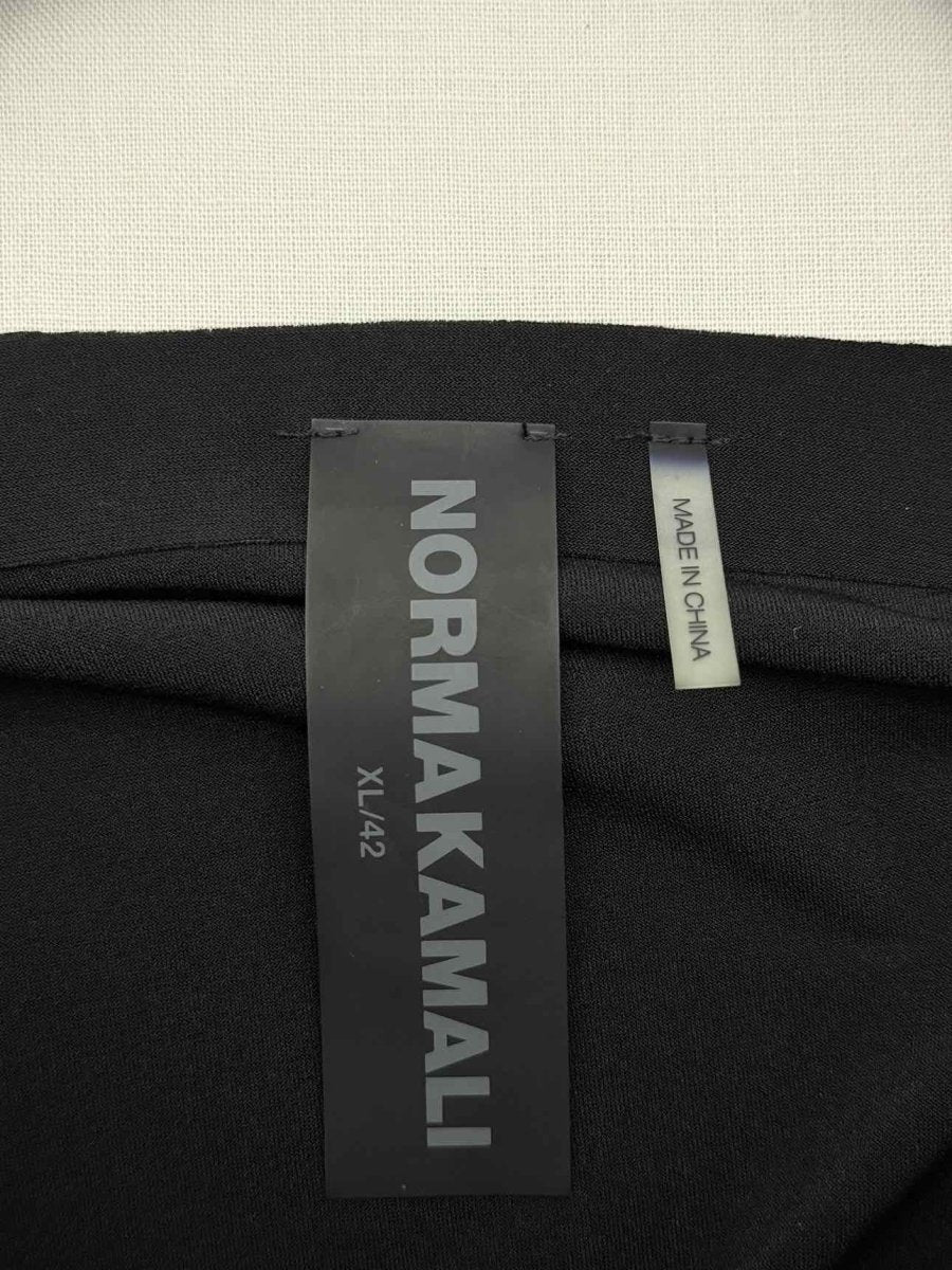 Pre - loved NORMA KAMALI Cropped Black Logo Size XLarge Top at Reems Closet