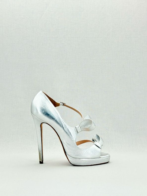 Pre - loved OSCAR DE LA RENTA Silver Size EU 40 Heeled Sandals at Reems Closet