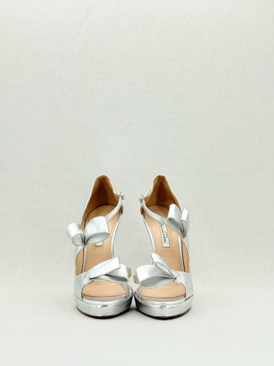 Pre - loved OSCAR DE LA RENTA Silver Size EU 40 Heeled Sandals at Reems Closet