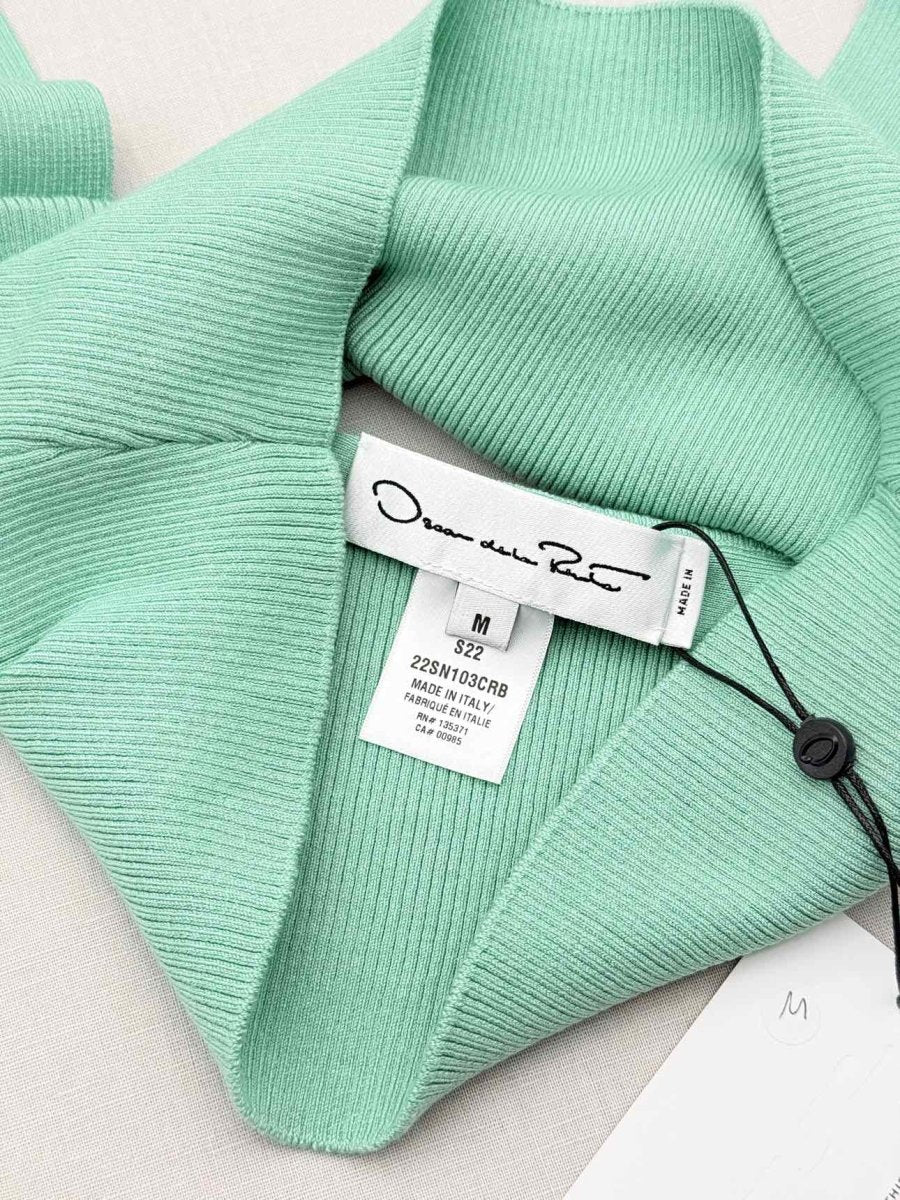 Pre-loved OSCAR DE LA RENTA Spring 2022 Green Size Medium Top at Reems Closet