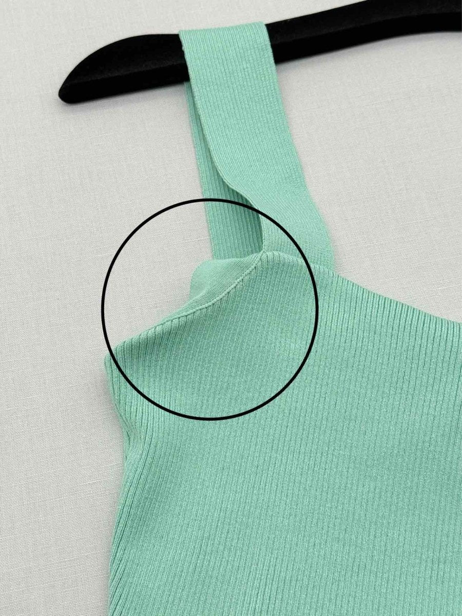 Pre-loved OSCAR DE LA RENTA Spring 2022 Green Size Medium Top at Reems Closet