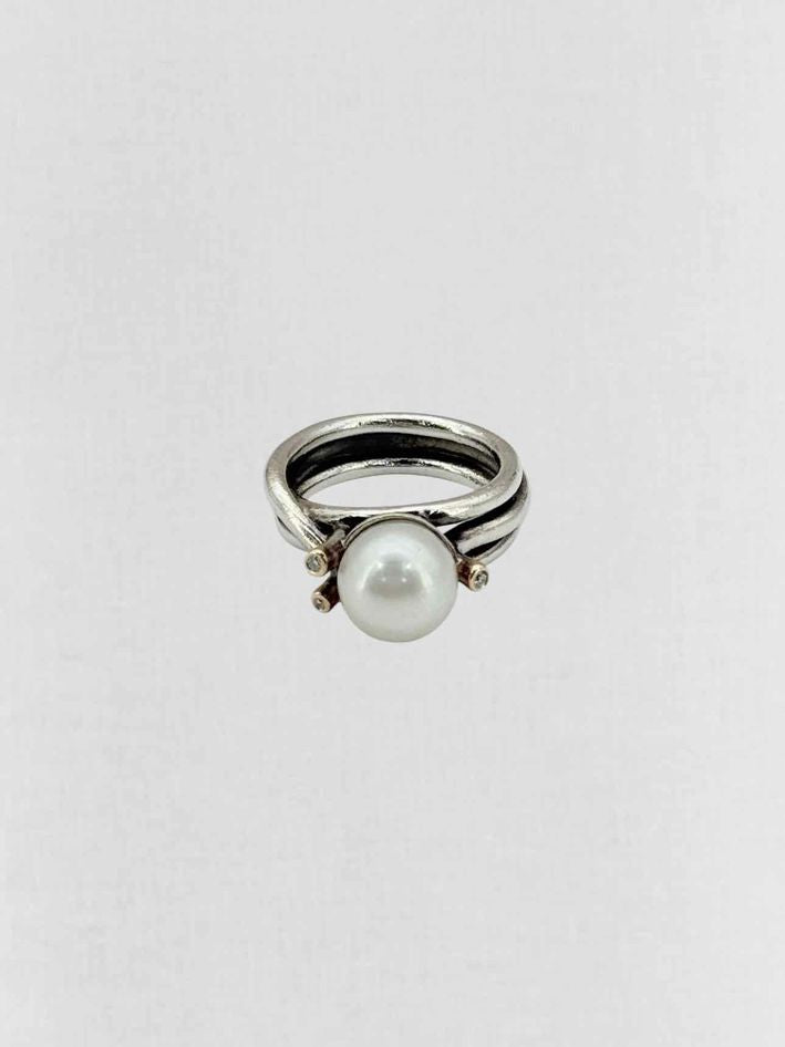 Pre - loved PANDORA Fashion Ring at Reems Closet
