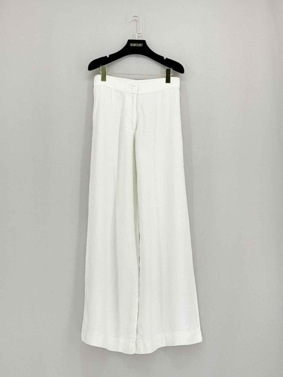 Pre - loved PEPITOS White Size Medium Outfit Set at Reems Closet