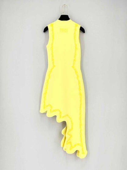 Pre - loved PH5 Yellow Wavy Size Small Knee Length Dress at Reems Closet