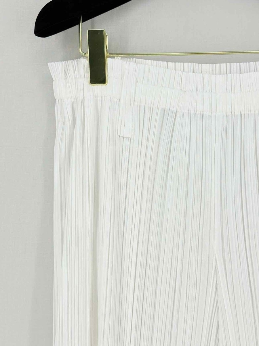 Pre - loved PLEATS PLEASE ISSEY MIYAKE Off - white Size US 4 Pants at Reems Closet