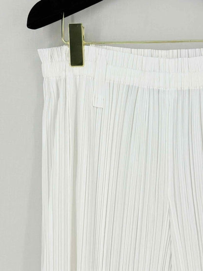 Pre - loved PLEATS PLEASE ISSEY MIYAKE Off - white Size US 4 Pants at Reems Closet