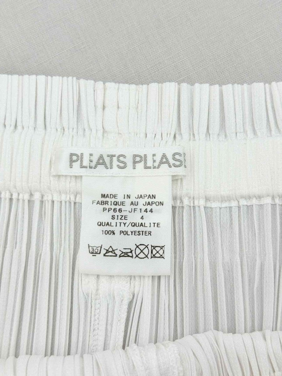Pre - loved PLEATS PLEASE ISSEY MIYAKE Off - white Size US 4 Pants at Reems Closet