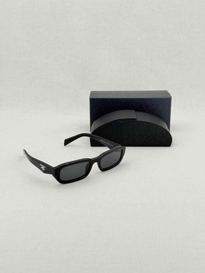 Pre - loved PRADA Black Sunglasses at Reems Closet