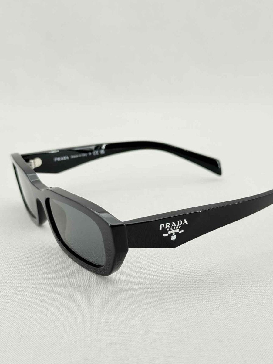 Pre - loved PRADA Black Sunglasses at Reems Closet