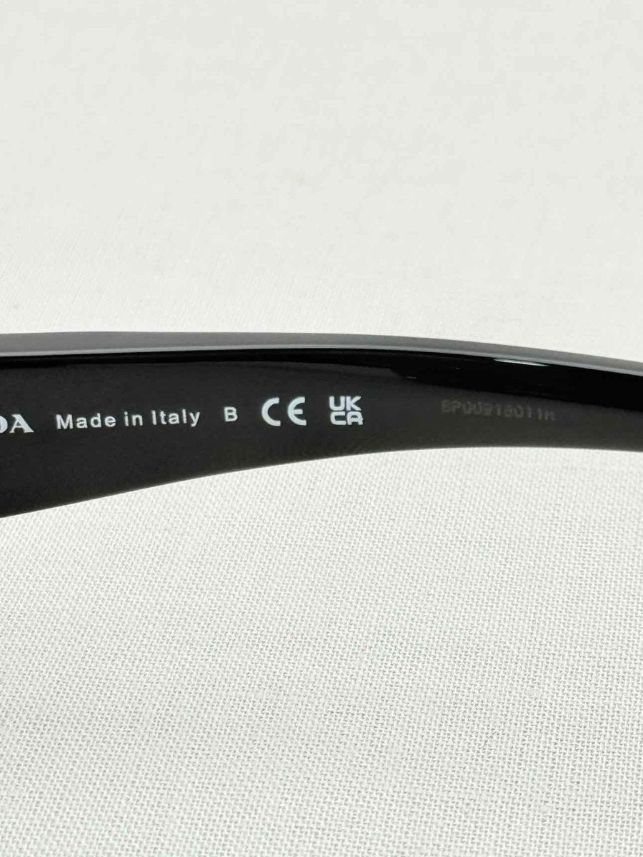 Pre - loved PRADA Black Sunglasses at Reems Closet