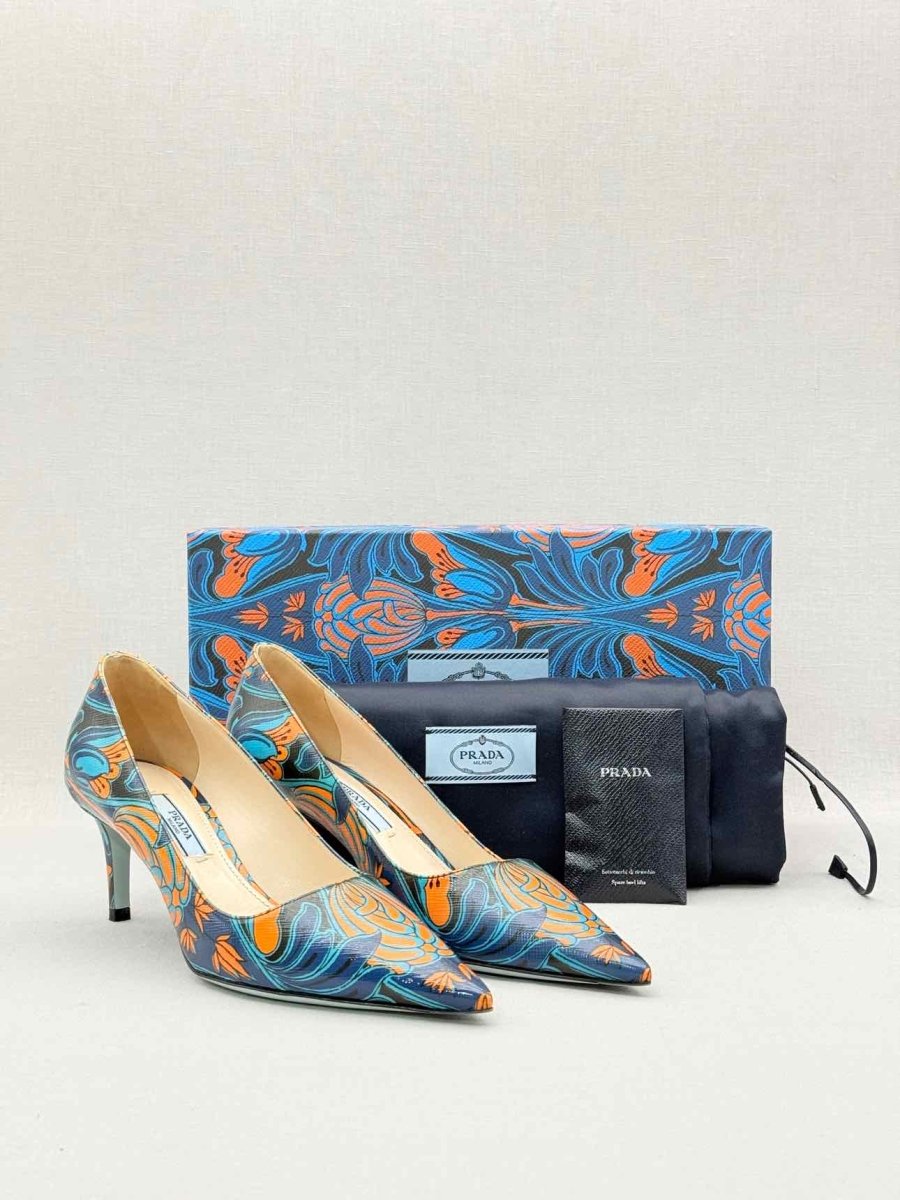 Pre - loved PRADA Fall/Winter 2003 Blue Multicolor Size EU 36 Pumps at Reems Closet