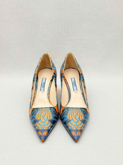 Pre - loved PRADA Fall/Winter 2003 Blue Multicolor Size EU 36 Pumps at Reems Closet
