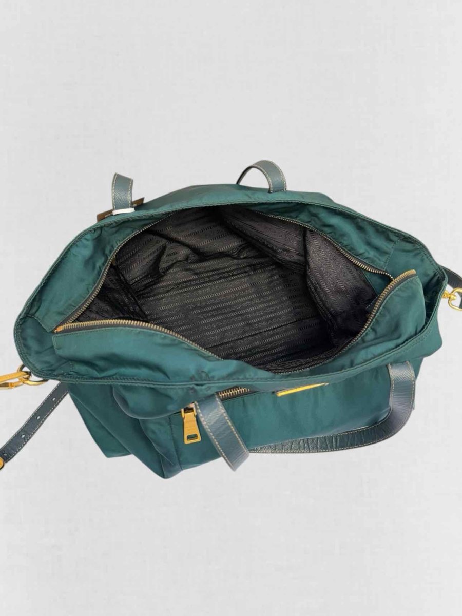 Pre - loved PRADA Green Shoulder Bag at Reems Closet