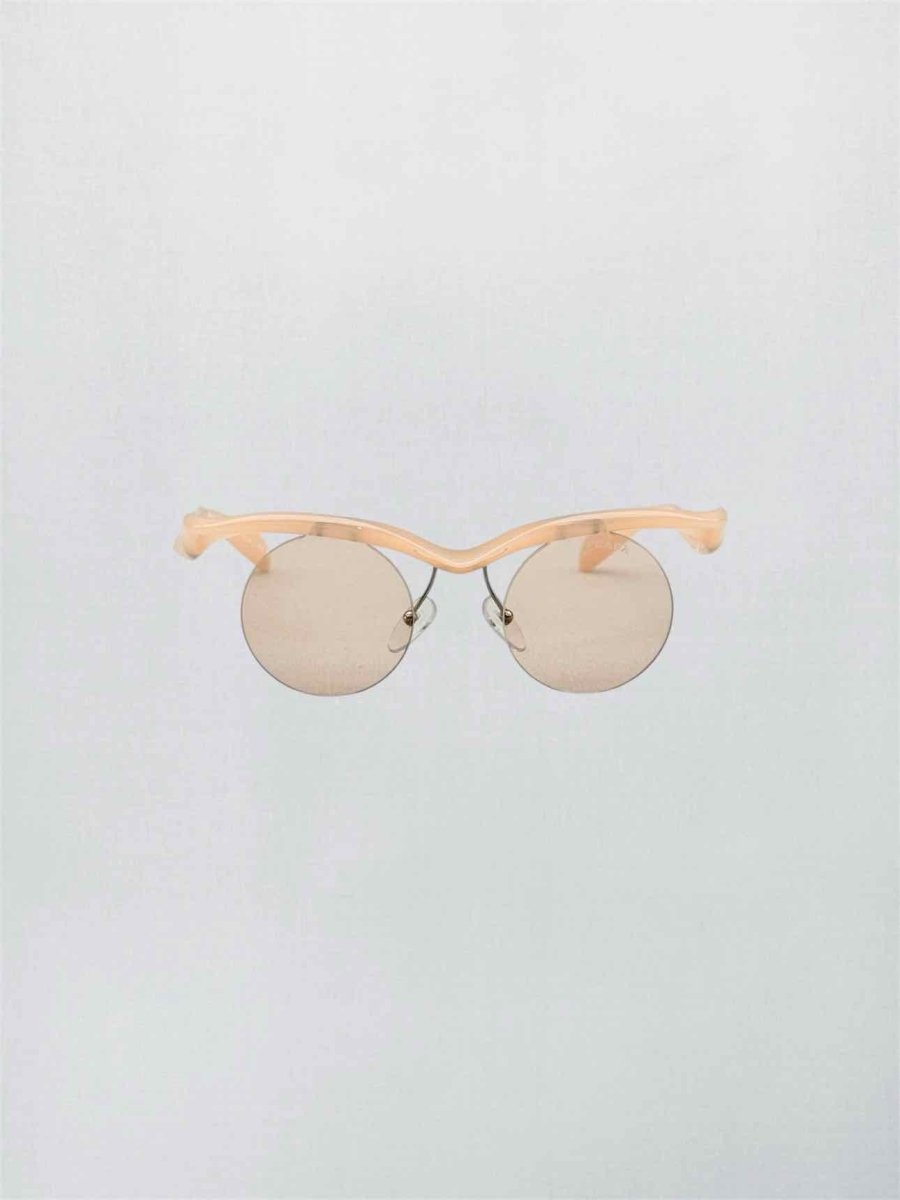 Pre-loved PRADA Peach Sunglasses at Reems Closet