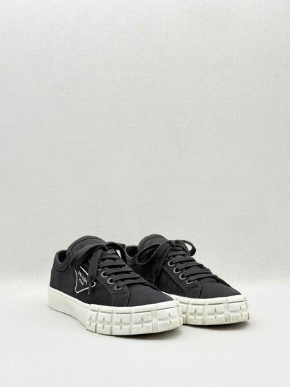 Pre - loved PRADA Wheel Low - top Black Size EU 40 Sneakers at Reems Closet