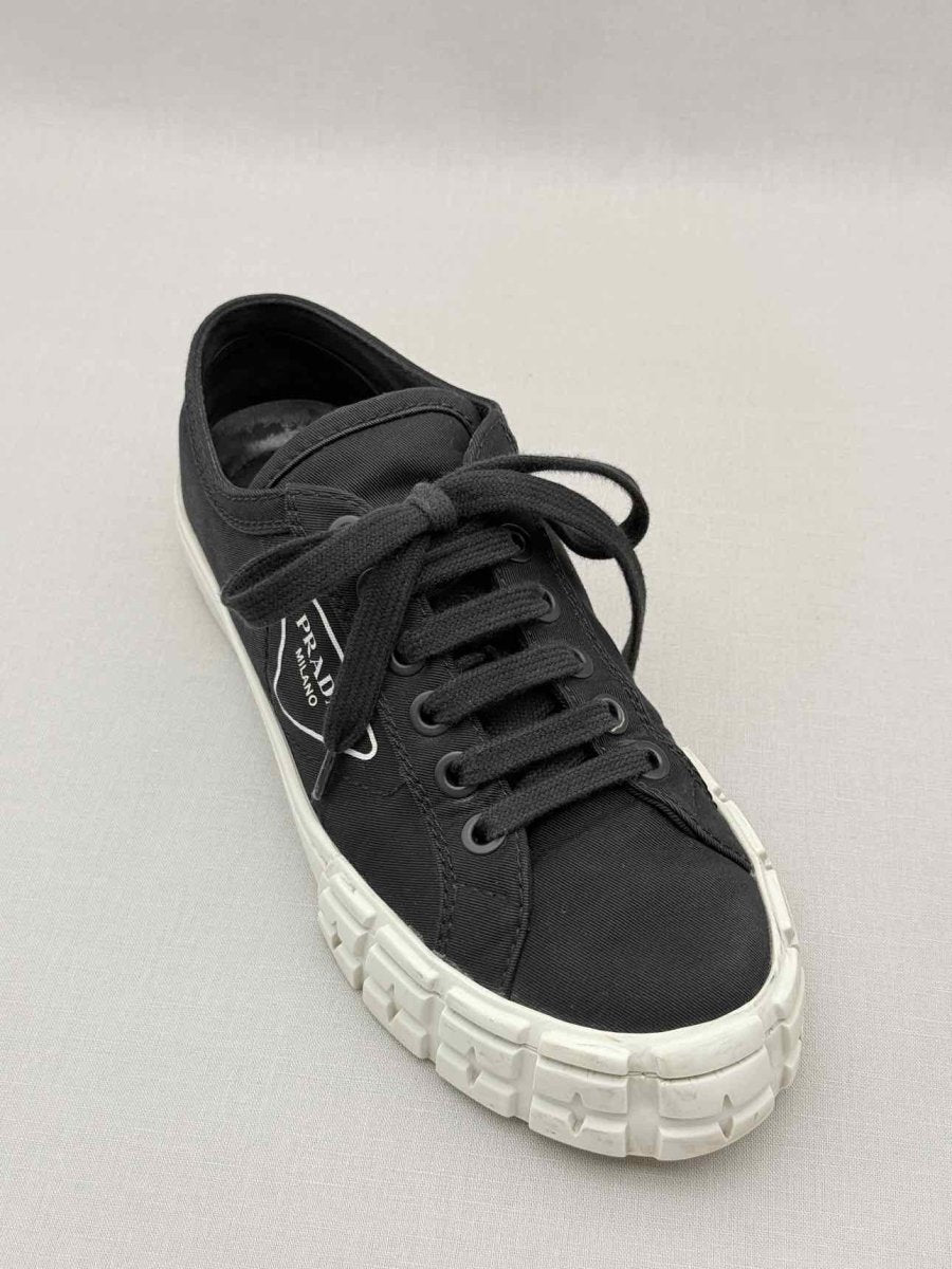 Pre - loved PRADA Wheel Low - top Black Size EU 40 Sneakers at Reems Closet