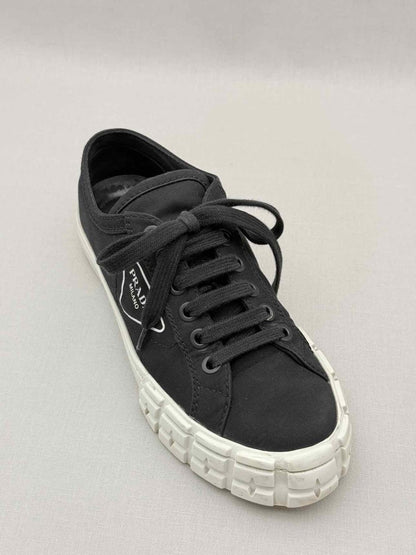 Pre - loved PRADA Wheel Low - top Black Size EU 40 Sneakers at Reems Closet