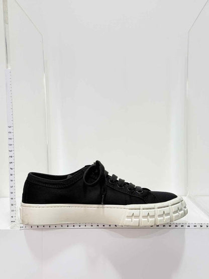 Pre - loved PRADA Wheel Low - top Black Size EU 40 Sneakers at Reems Closet