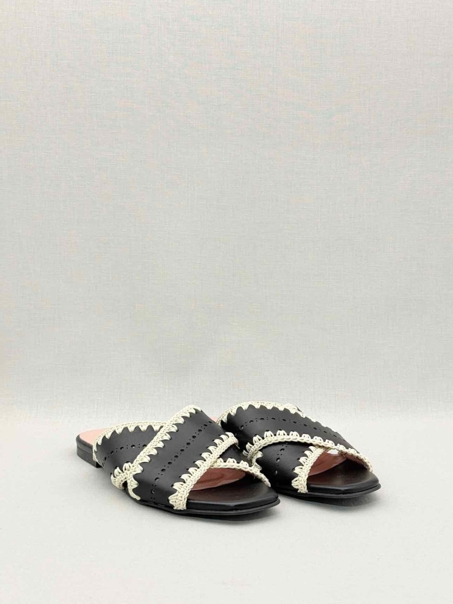Pre - loved PRETTY BALLERINAS Black Criss Cross Size EU 38 Flats at Reems Closet