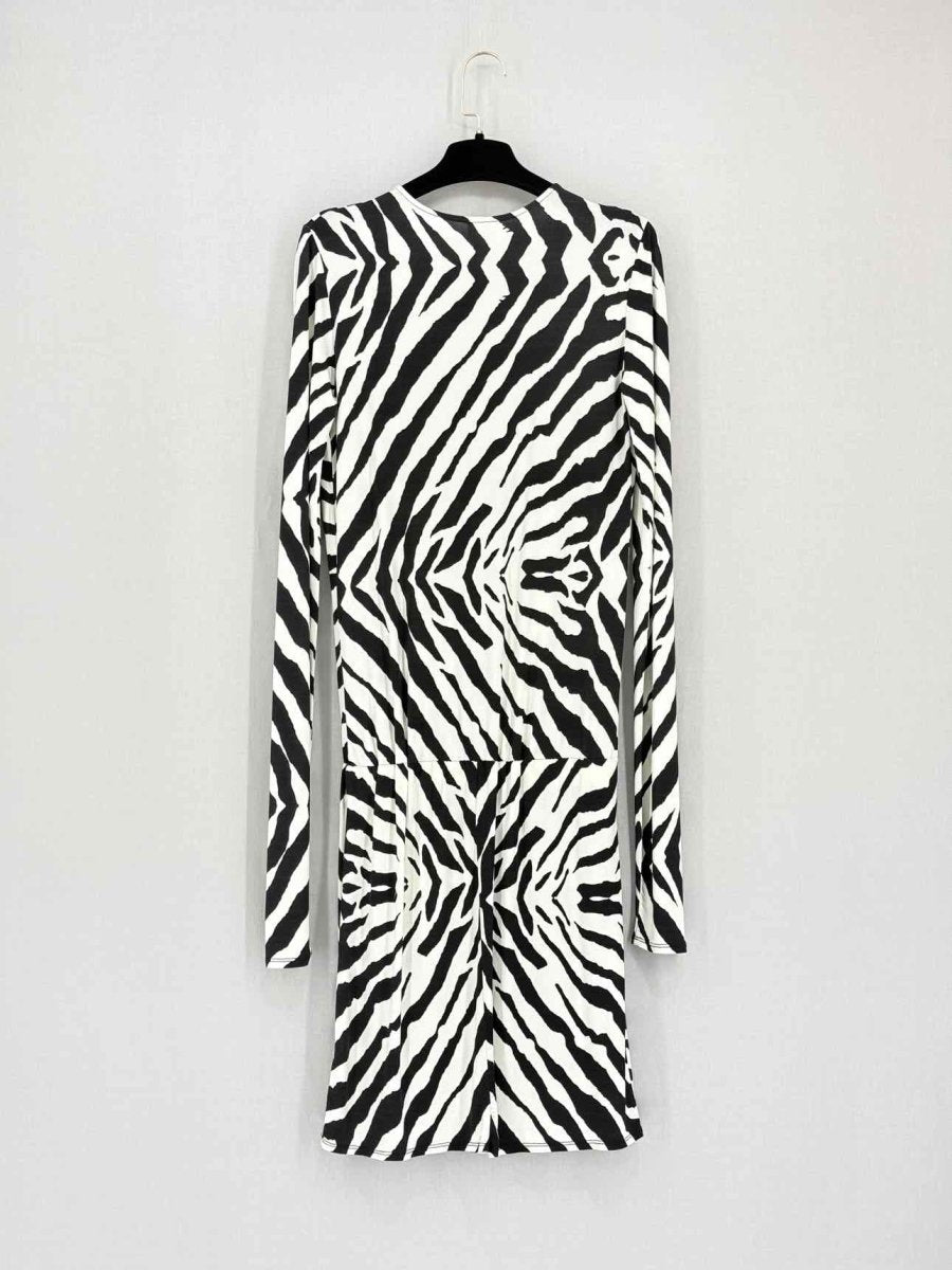 Pre-loved RAT & BOA Allegra White & Black Size Small Short Dress at Reems Closet